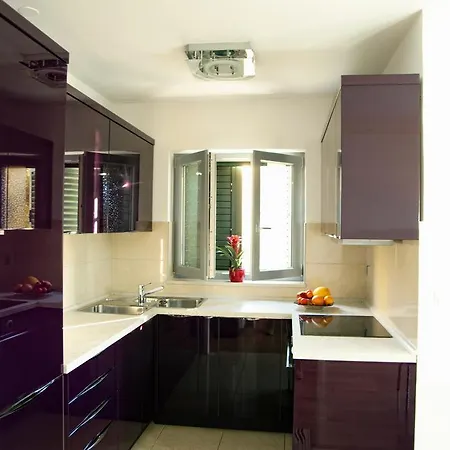 Vedran Apartment *